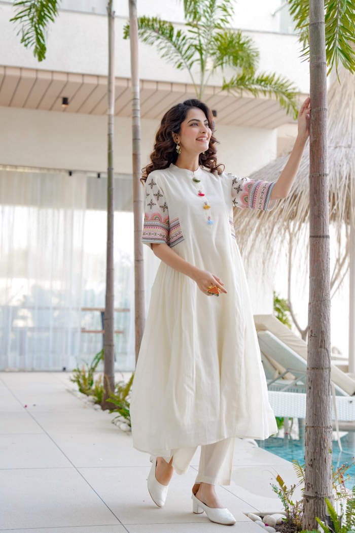 White Pure Cotton Round Neck Kurti and Pant Set